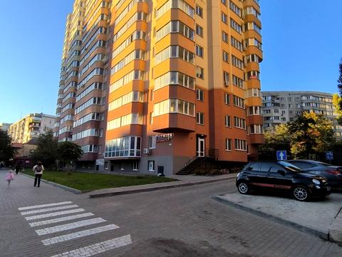 квартира за адресою Євгена Чикаленка вул., (Будинок)