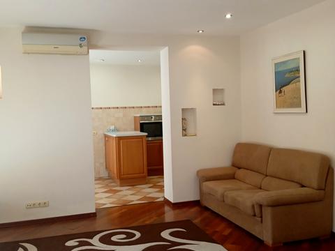 квартира за адресою Кирилівська вул. (Фрунзе), 14/18