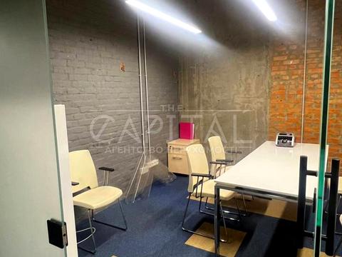 коммерческая по адресу Степана Бандеры просп. (Московський), 1