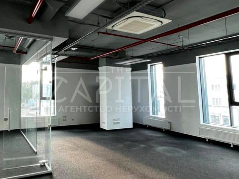 коммерческая по адресу Степана Бандеры просп. (Московський), 1