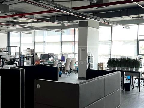 коммерческая по адресу Степана Бандеры просп. (Московський), 1