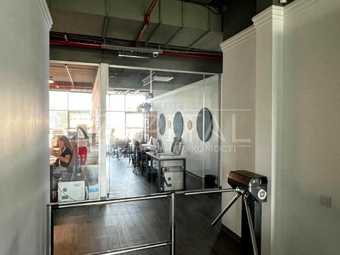 коммерческая по адресу Степана Бандеры просп. (Московський), 1