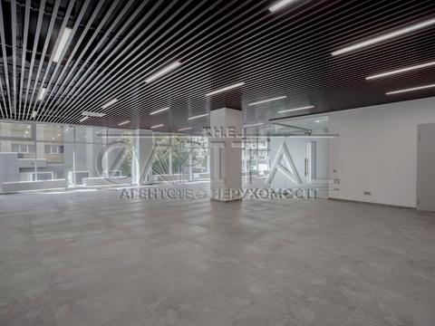 комерційна за адресою Лєскова вул., 9