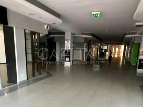 комерційна за адресою Срібнокільська вул., 1