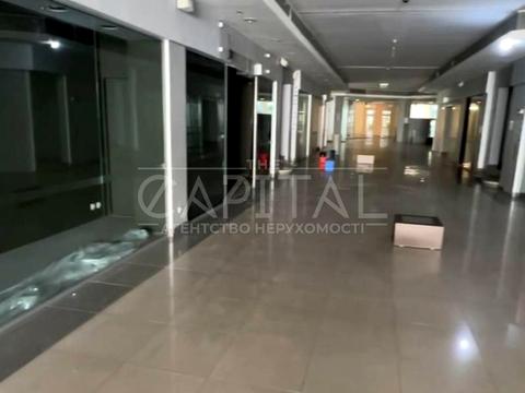 комерційна за адресою Срібнокільська вул., 1