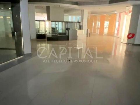 комерційна за адресою Срібнокільська вул., 1