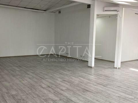 комерційна за адресою Межигірська вул., 87а