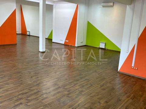 комерційна за адресою Межигірська вул., 87а