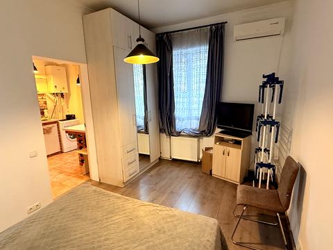 квартира за адресою Базарна вул., 80