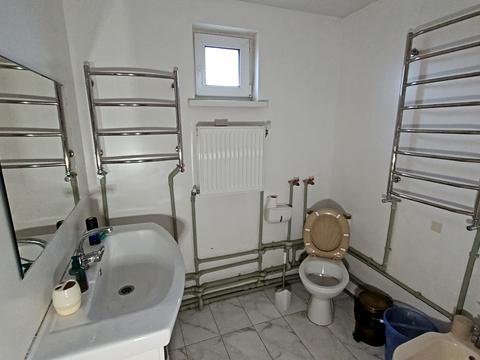 будинок за адресою Центральна