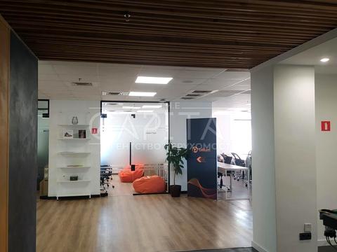 комерційна за адресою Богдана Хмельницького вул., 19-21