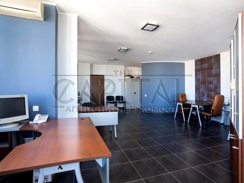 комерційна за адресою Київ, Микільсько-Слобідська вул., 2-Б