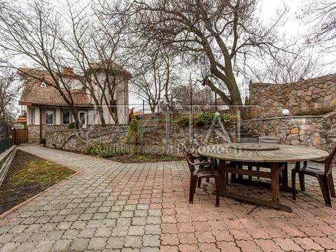 будинок за адресою Київ, Менделєєва вул., 69