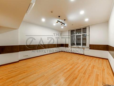 комерційна за адресою Старонаводницька вул., 6-Б