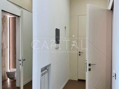 комерційна за адресою Володимирська вул., 48