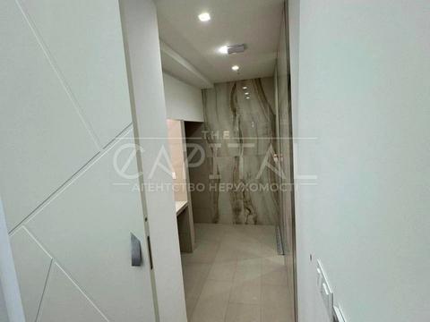 комерційна за адресою Володимирська вул., 48