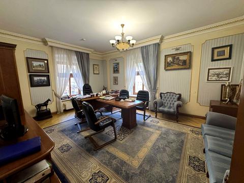 коммерческая по адресу Братьев Рогатинцев ул., 18