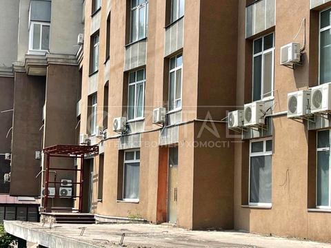 комерційна за адресою Ованеса Туманяна вул., 15-А