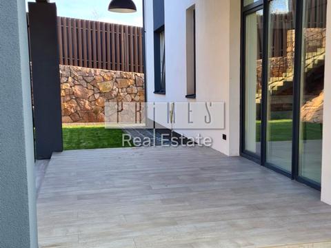 будинок за адресою с. Лісники, Ватутіна пров.