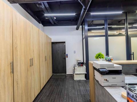 комерційна за адресою Глибочицька вул., 32-В