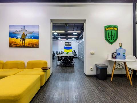 комерційна за адресою Глибочицька вул., 32-В