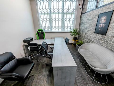 комерційна за адресою Глибочицька вул., 32-В