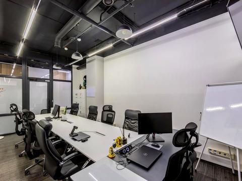 комерційна за адресою Глибочицька вул., 32-В