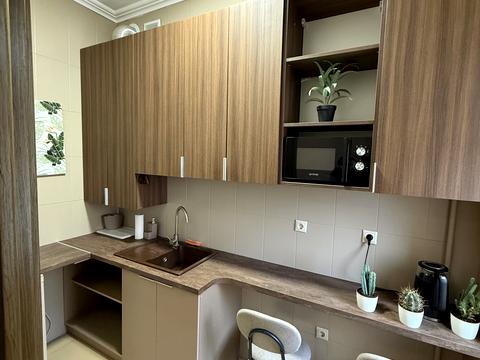 коммерческая по адресу Героїв Крут ул., 2