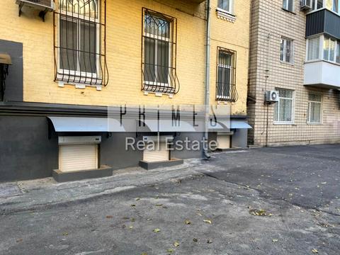 комерційна за адресою Хрестовий пров. (Миколи Гайцана вул.), 8/9