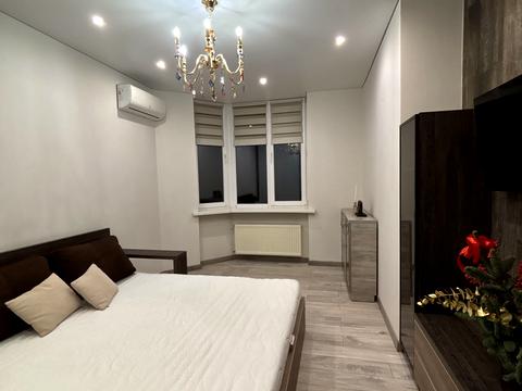 квартира за адресою Абрикосова вул., 7