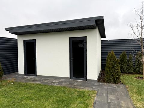 будинок за адресою Миру