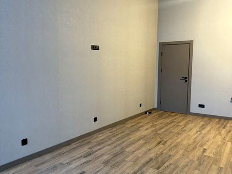 комерційна за адресою Олександра Олеся вул., 7