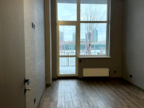 комерційна за адресою Олександра Олеся вул., 7