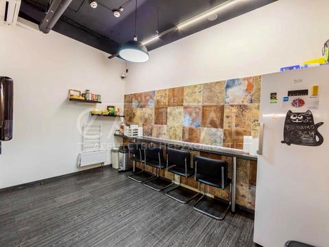 комерційна за адресою Глибочицька вул., 32-В