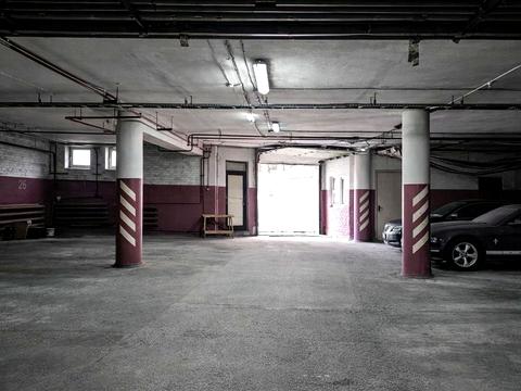 паркоместо по адресу Евгения Коновальца ул. (Щорса), 36-Б