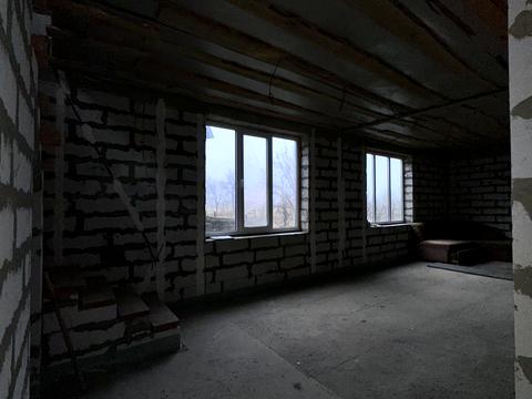 будинок за адресою Героїв України