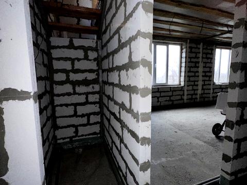 будинок за адресою Героїв України