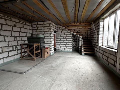 будинок за адресою Героїв України