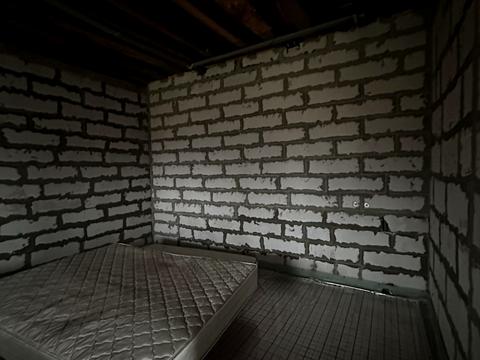 будинок за адресою Героїв України