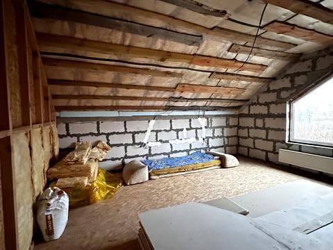 будинок за адресою Героїв України