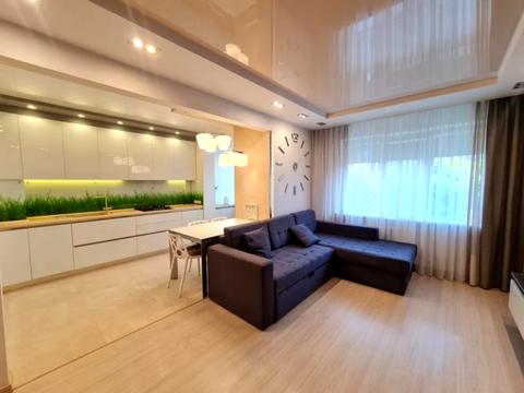 квартира за адресою Академіка Корольова вул., 81/6