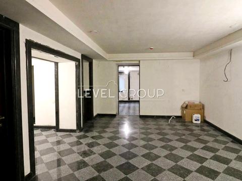 комерційна за адресою Лютеранська вул., 4