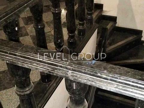 комерційна за адресою Лютеранська вул., 4