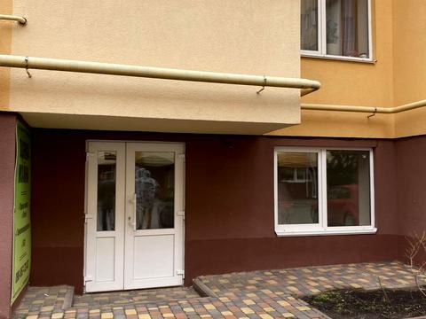 комерційна за адресою Бишівська вул., 9