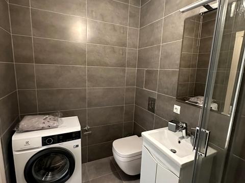 квартира за адресою Героїв Майдану вул., (Будинок 11)