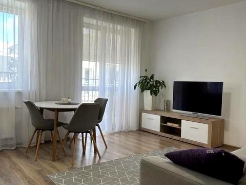 квартира за адресою Джерельна вул., 79