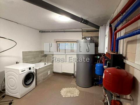 дом по адресу Александра Ермакова ул.