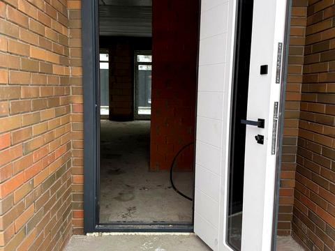 будинок за адресою Миколи Руденка вул. (Руденка)