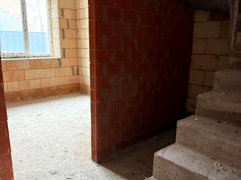 будинок за адресою Миколи Руденка вул. (Руденка)