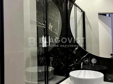 квартира за адресою Тарасівська вул., 40/52